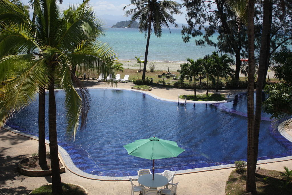 Club Morocco Resort And Country Club Subic Esterno foto
