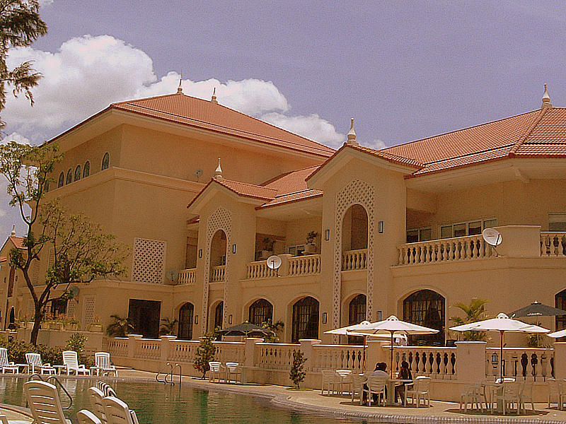 Club Morocco Resort And Country Club Subic Esterno foto