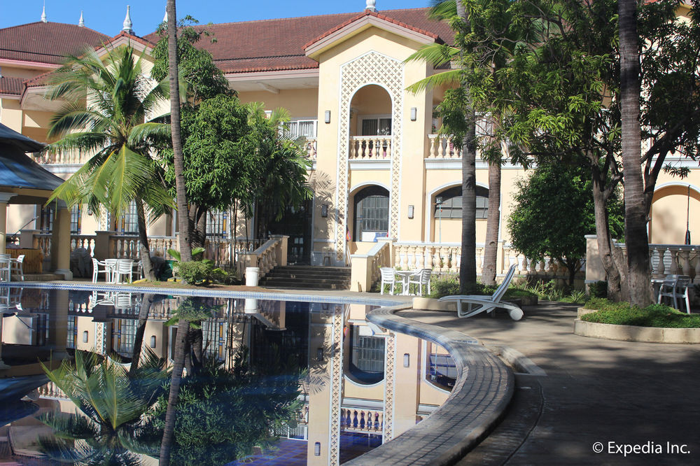 Club Morocco Resort And Country Club Subic Esterno foto