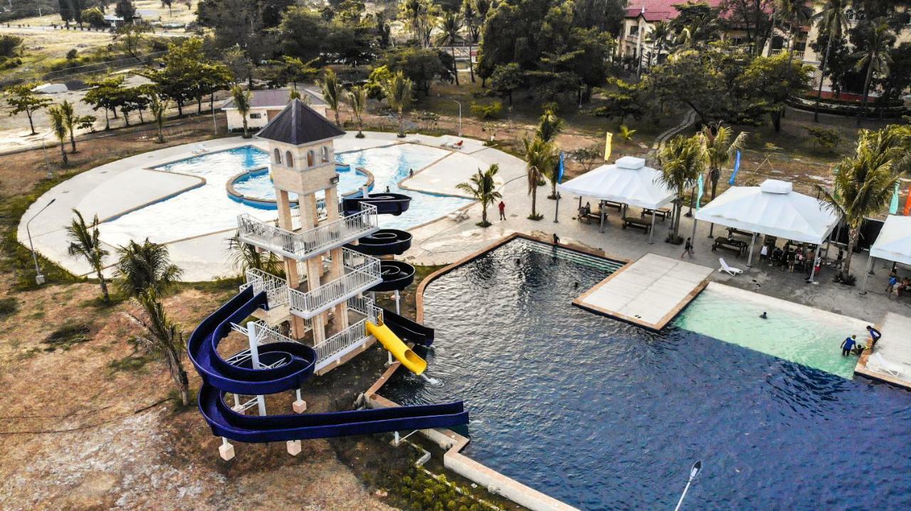 Club Morocco Resort And Country Club Subic Esterno foto