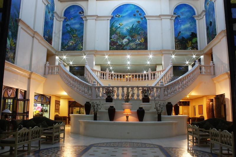 Club Morocco Resort And Country Club Subic Esterno foto